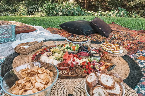 A Picnic In Byron Bay - Grafton Accommodation 1