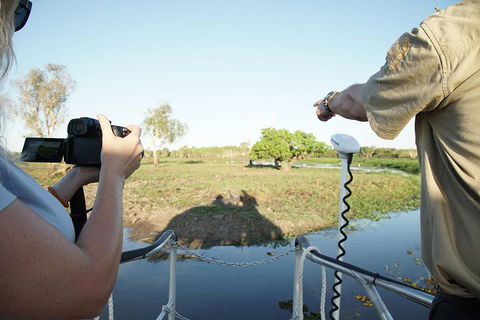 Yellow Water Cruise - Kakadu - Grafton Accommodation 4