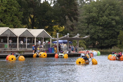 Yarra Valley, Dandenong Ranges Inc. Lunch With Wine,plus Morning Tea,chocolate - Grafton Accommodation 1