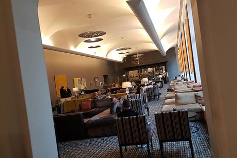 Live Like A Local: Explore Some Favourite Spots On A Playful Audio Walking Tour - Grafton Accommodation 0