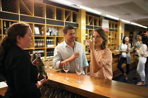 Yarra Valley Premium Tour Lunch And Sparkling Wine Tasting At Domaine Chandon - Grafton Accommodation 3